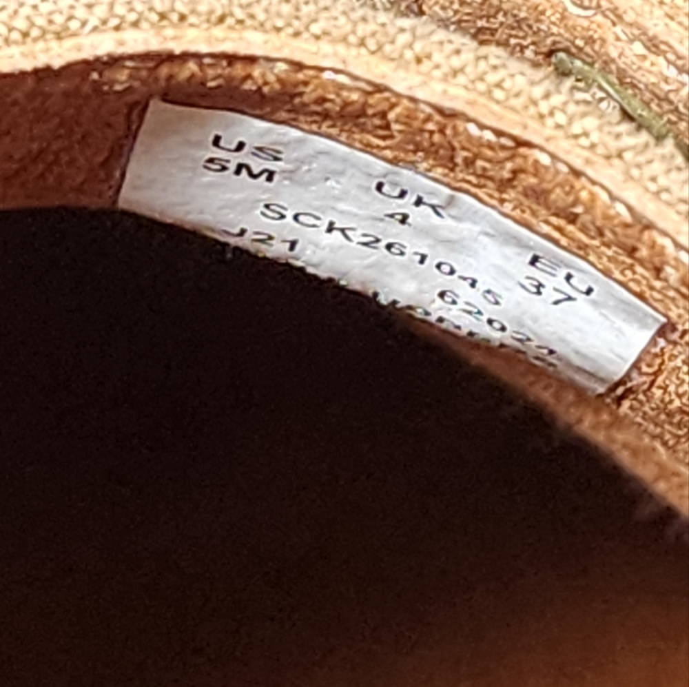 Kids Sperry Suede "Bucks" - Picture 8 of 8